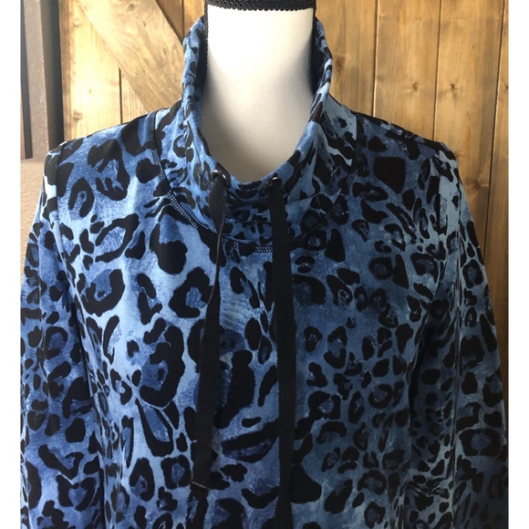 Susan Graver Weekend Print French Terry Tunic - Picture 2 of 6